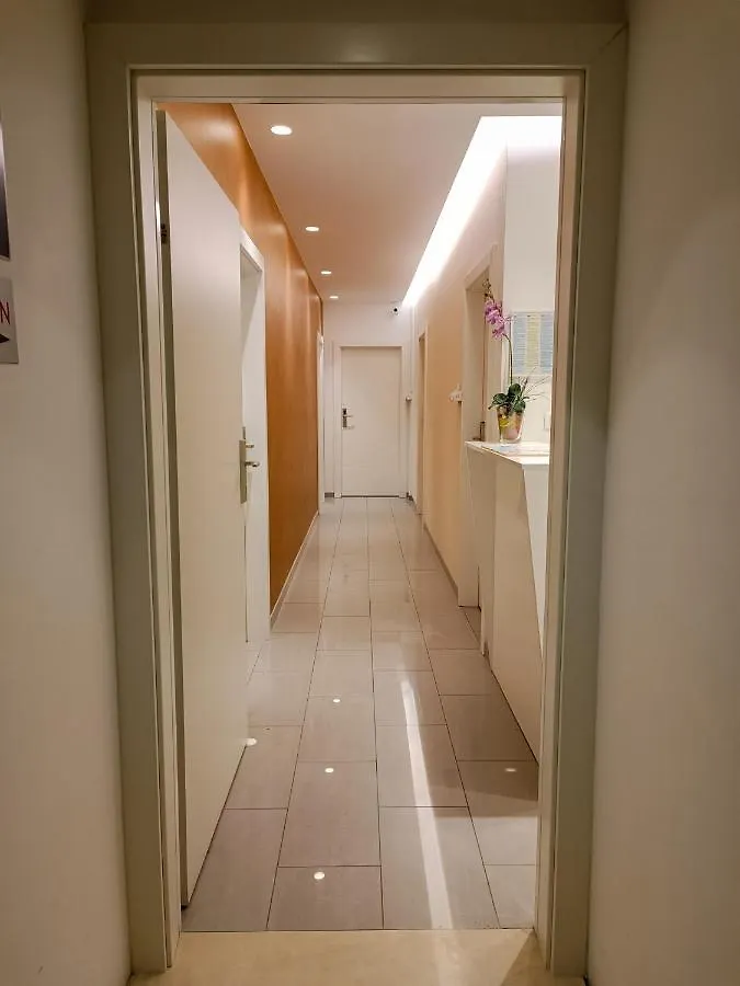 B&B Skynight Сплит 0*,  Хорватия